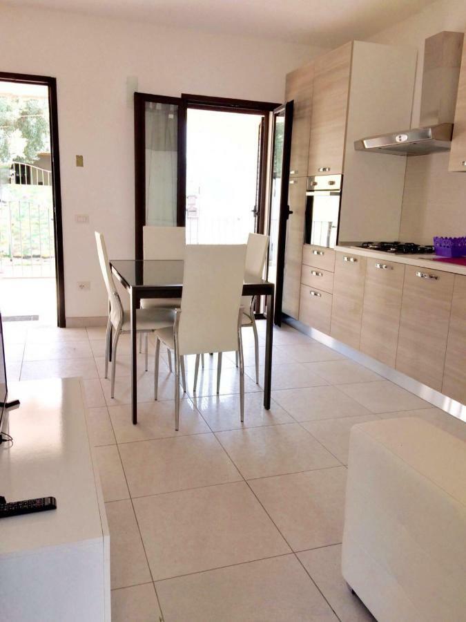 Copernico'S New Apartment Тортоли Экстерьер фото